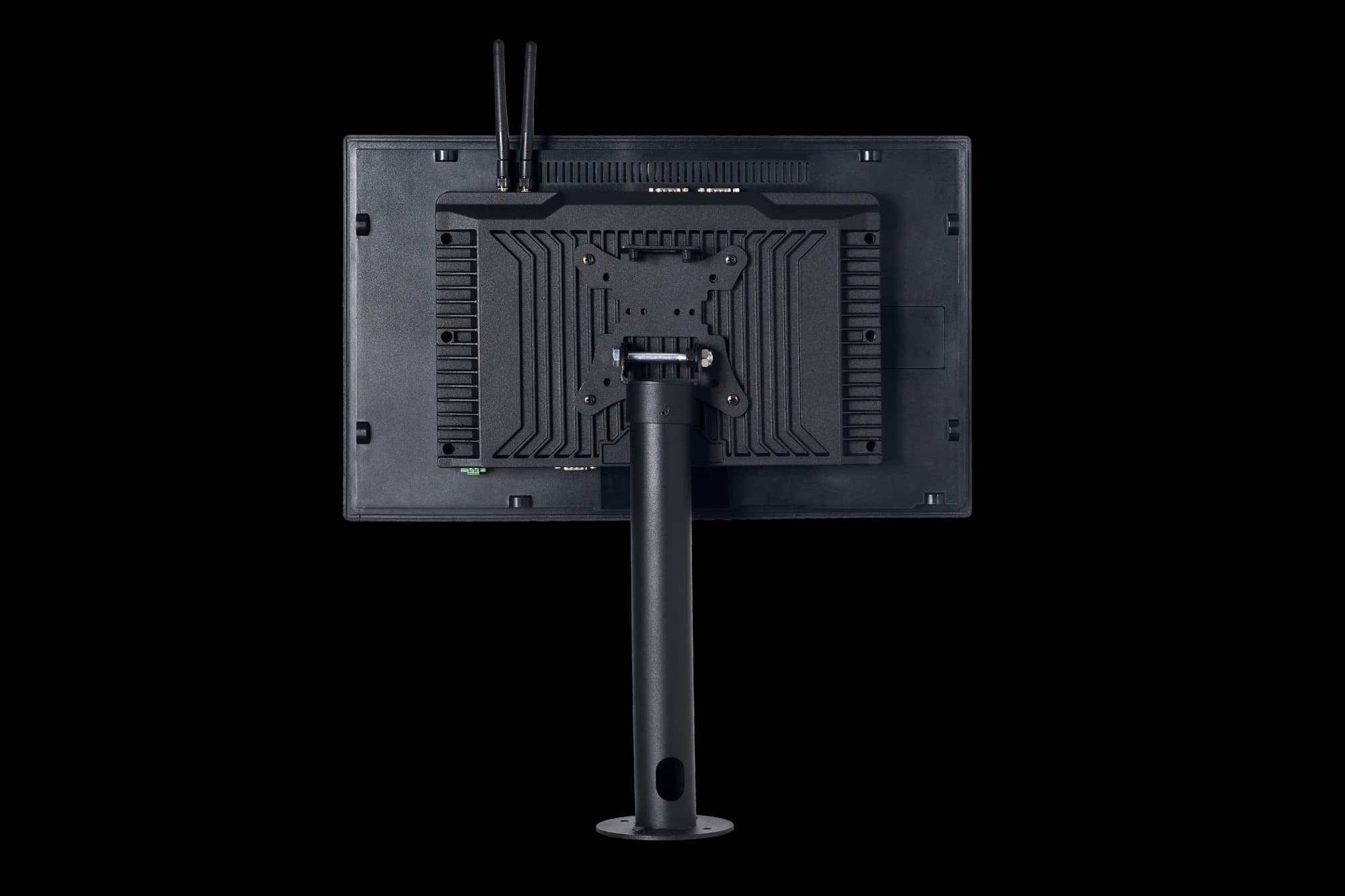 Quanmax Q-1850AG 18.5'' Endüstriyel Panel PC I5 6200U 16GB DDR4 256GB NVMe SSD Wi-Fi 4